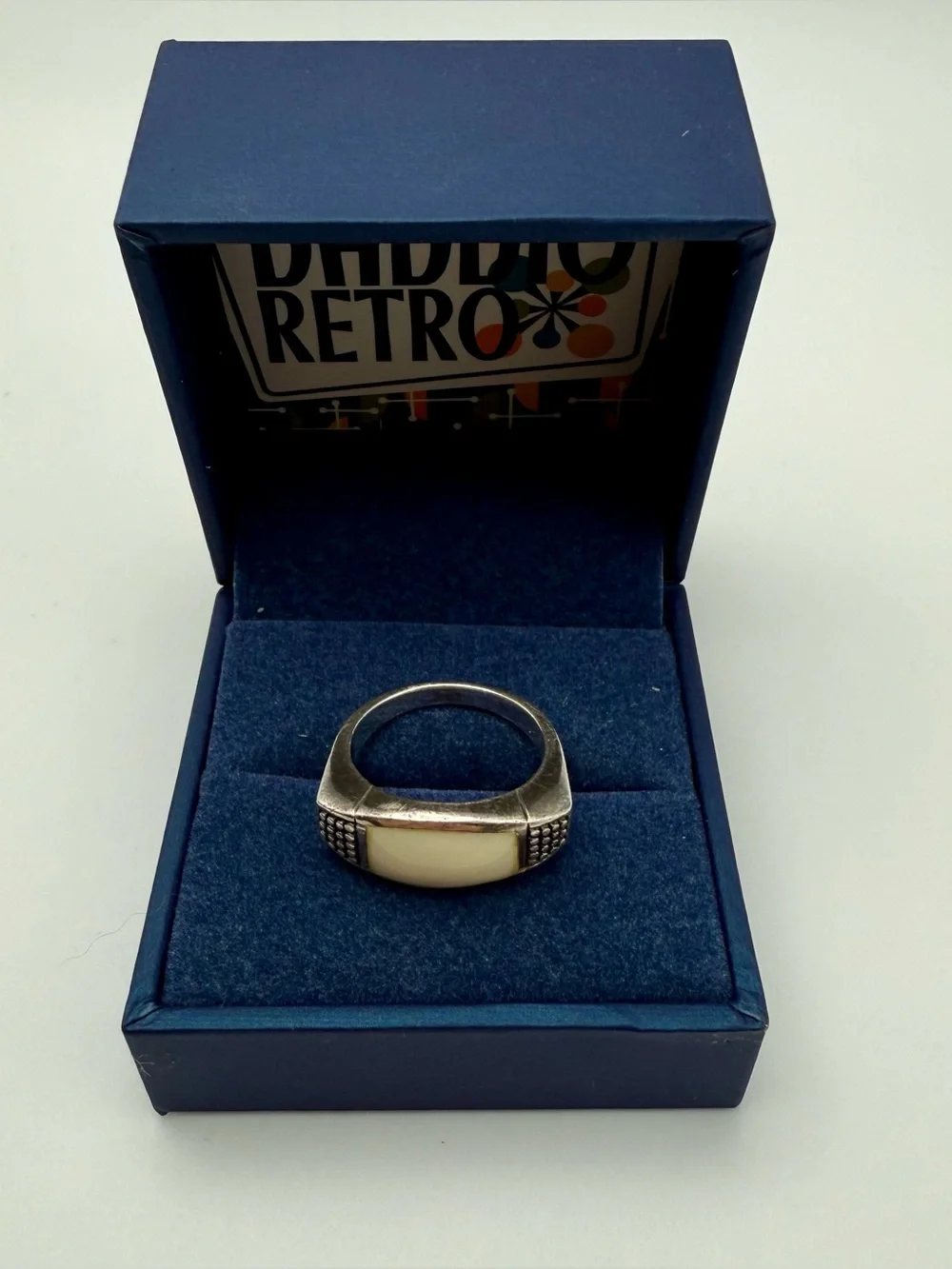 Cream White Stone Ring Sterling Silver 925 Vintage MCM size 6.5 Retro Thermoset